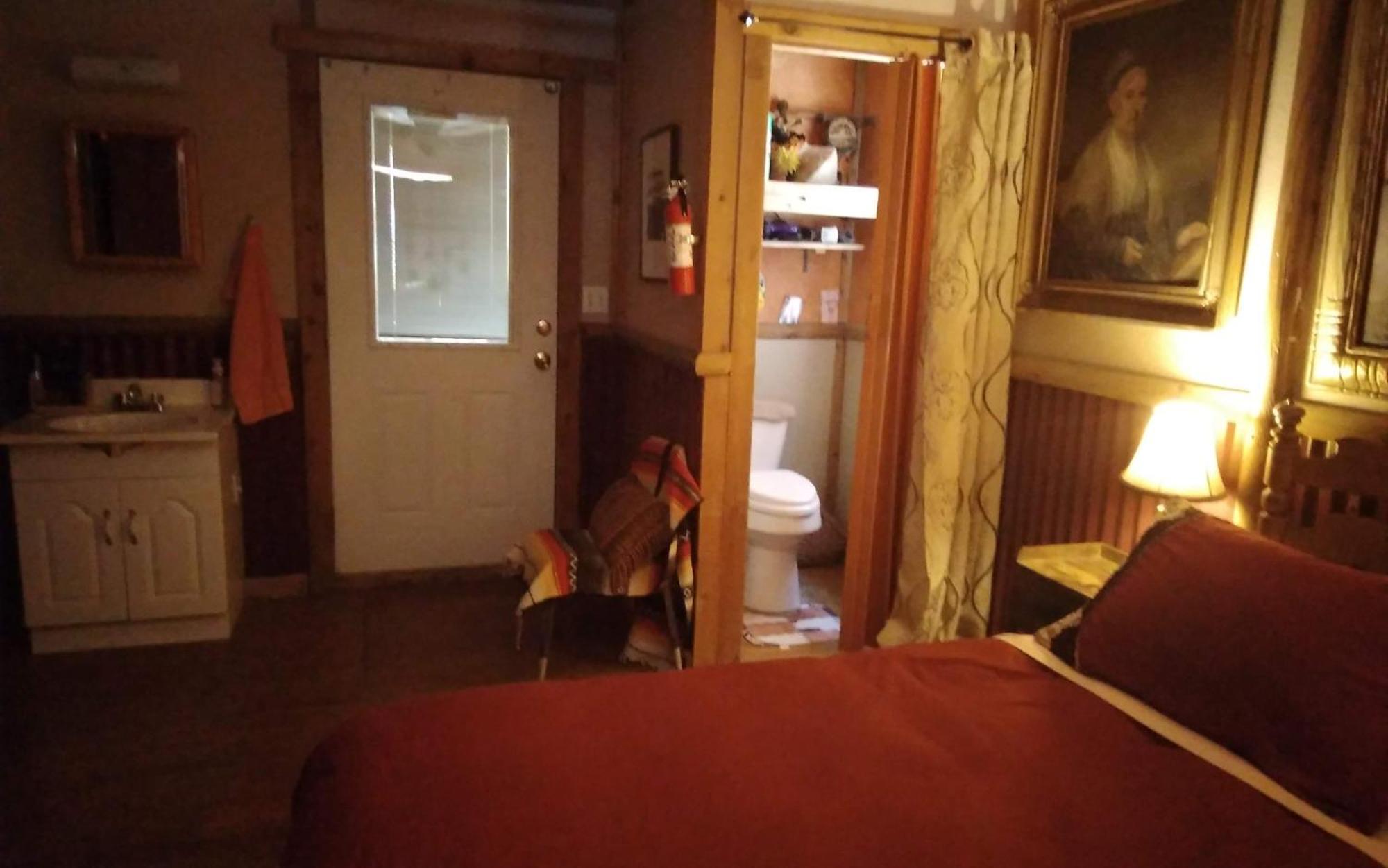 La Loma Del Chivo Llc - The Spirit Room Marathon Eksteriør billede
